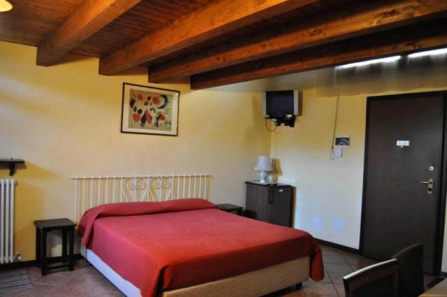 Albergo Residence Al Passatore Camere & Relax Sorbara Ngoại thất bức ảnh