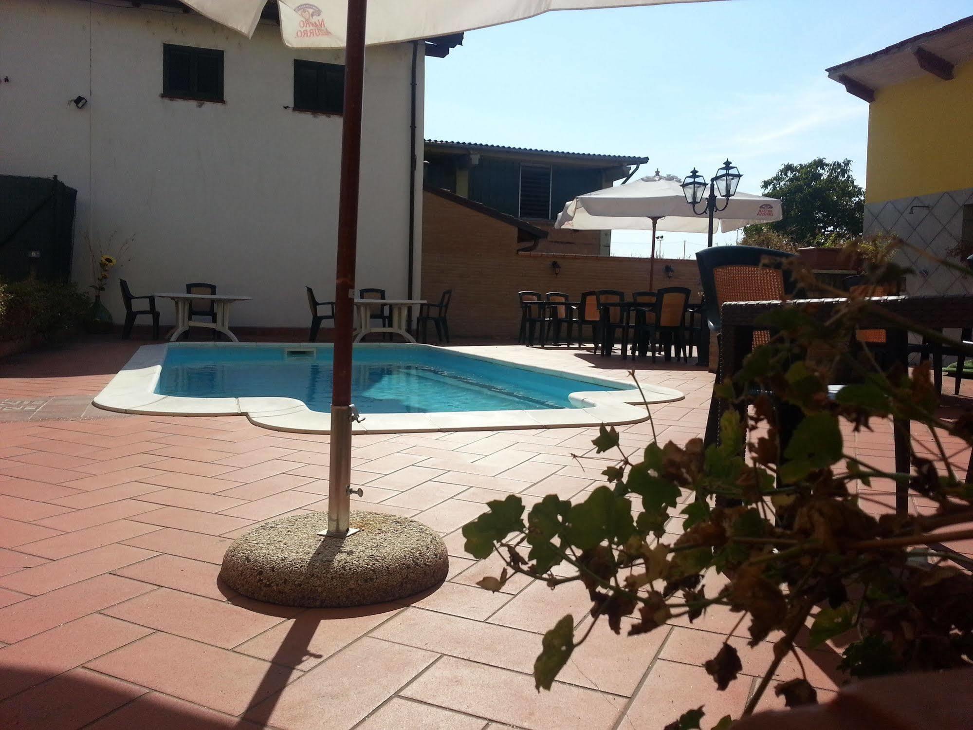 Albergo Residence Al Passatore Camere & Relax Sorbara Ngoại thất bức ảnh